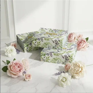 High Quality Luxury Magnetic Box For Chocolate Candy Clamshell Packaging Gifts Box For Cookies Plastic Insert Dividers Box
