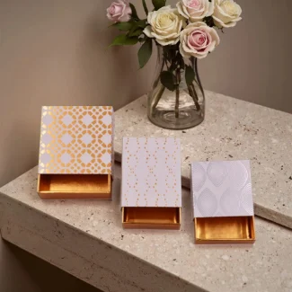 Luxury Recycled Materials Chocolate Gift Box Custom Fancy Sweet Candy Gold Drawer Packaging Tray Paperboard Box For Cake Tea